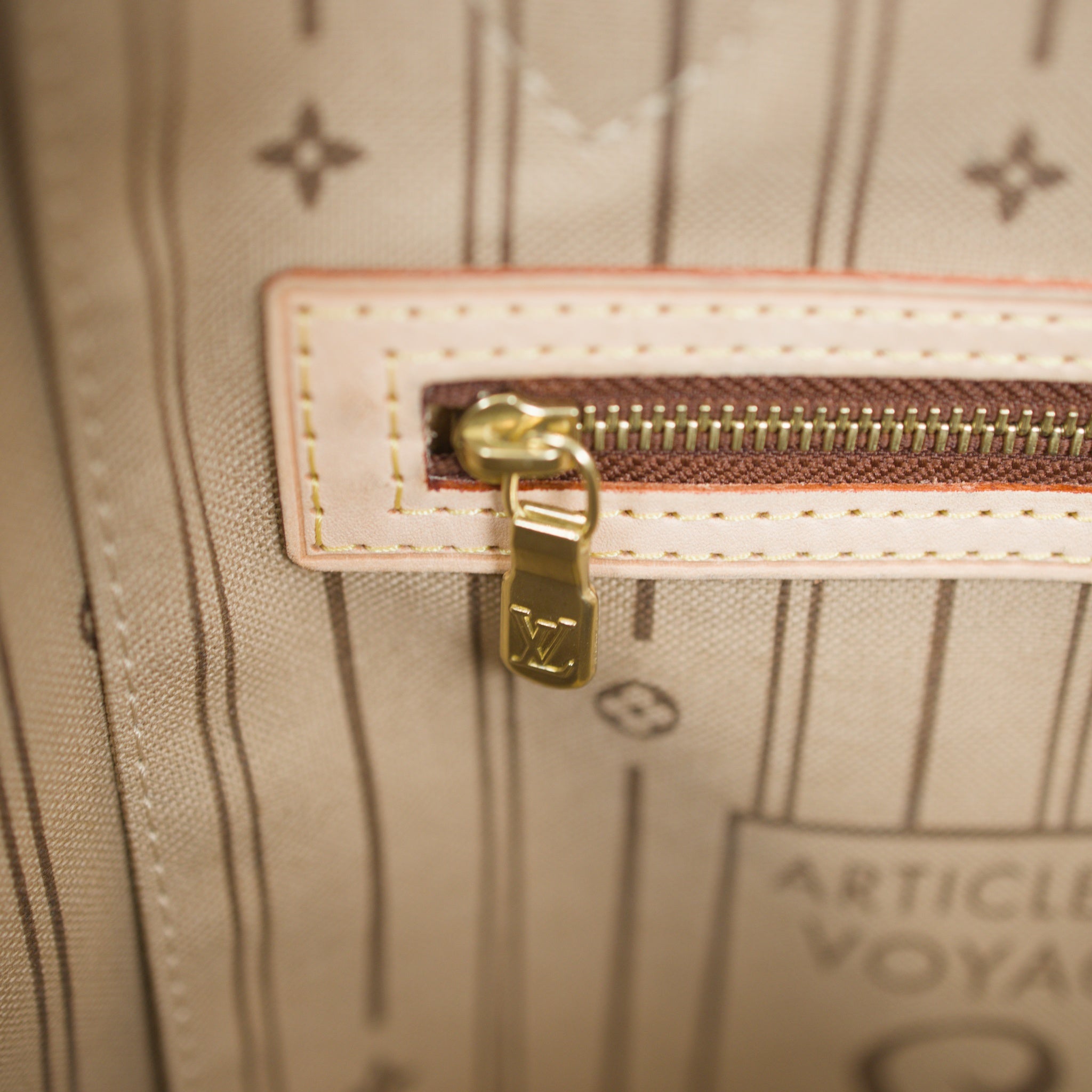 LOUIS VUITTON NEVERFULL MM MONOGRAM
