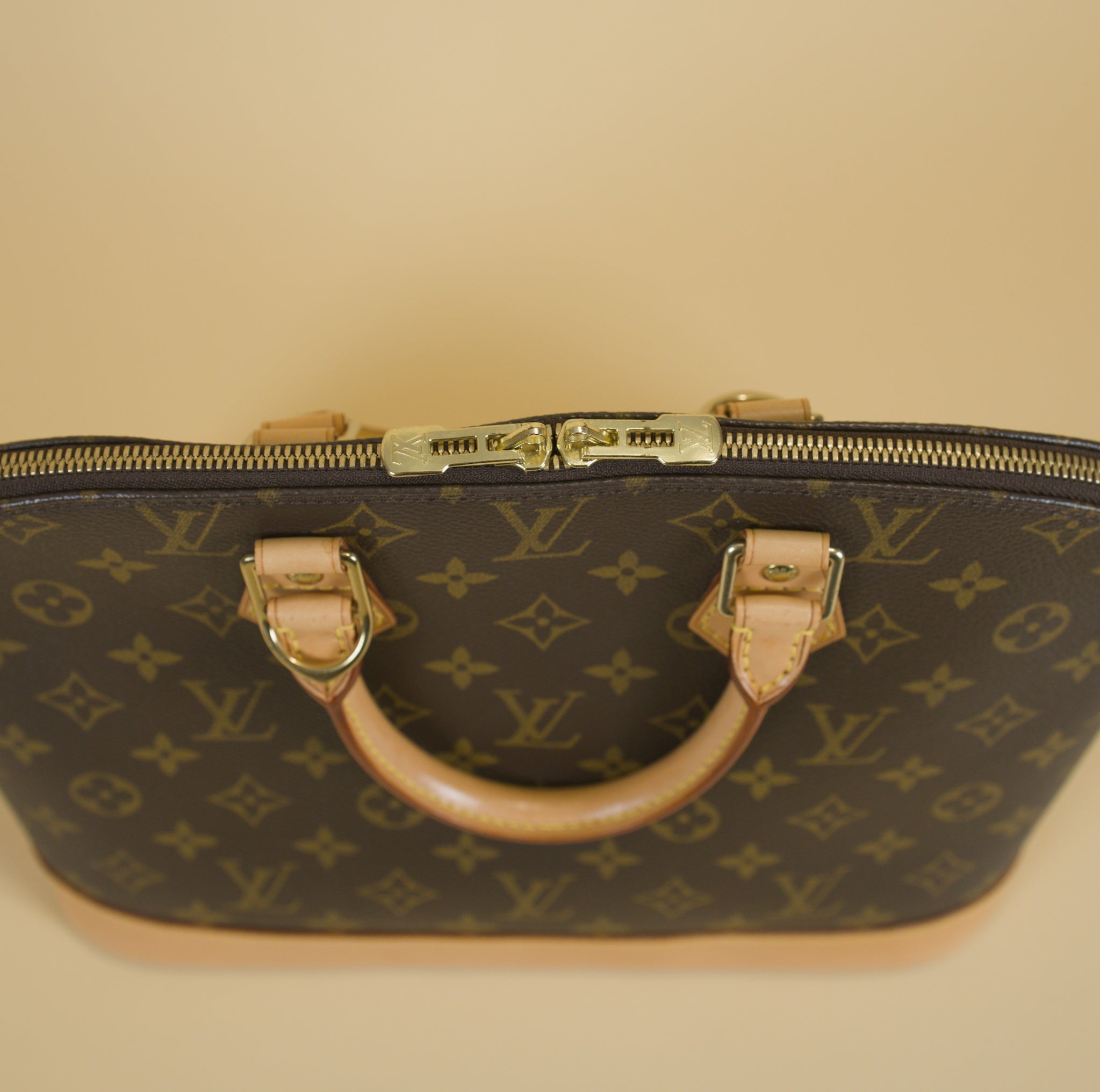 LOUIS VUITTON ALMA PM MONOGRAM