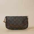 LOUIS VUITTON POCHETTE ACCESSOIRES MONOGRAM