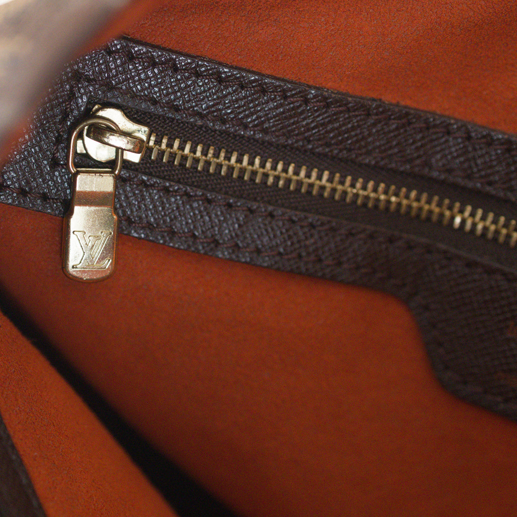 LOUIS VUITTON MARAIS BUCKET BAG PM DAMIER EBENE