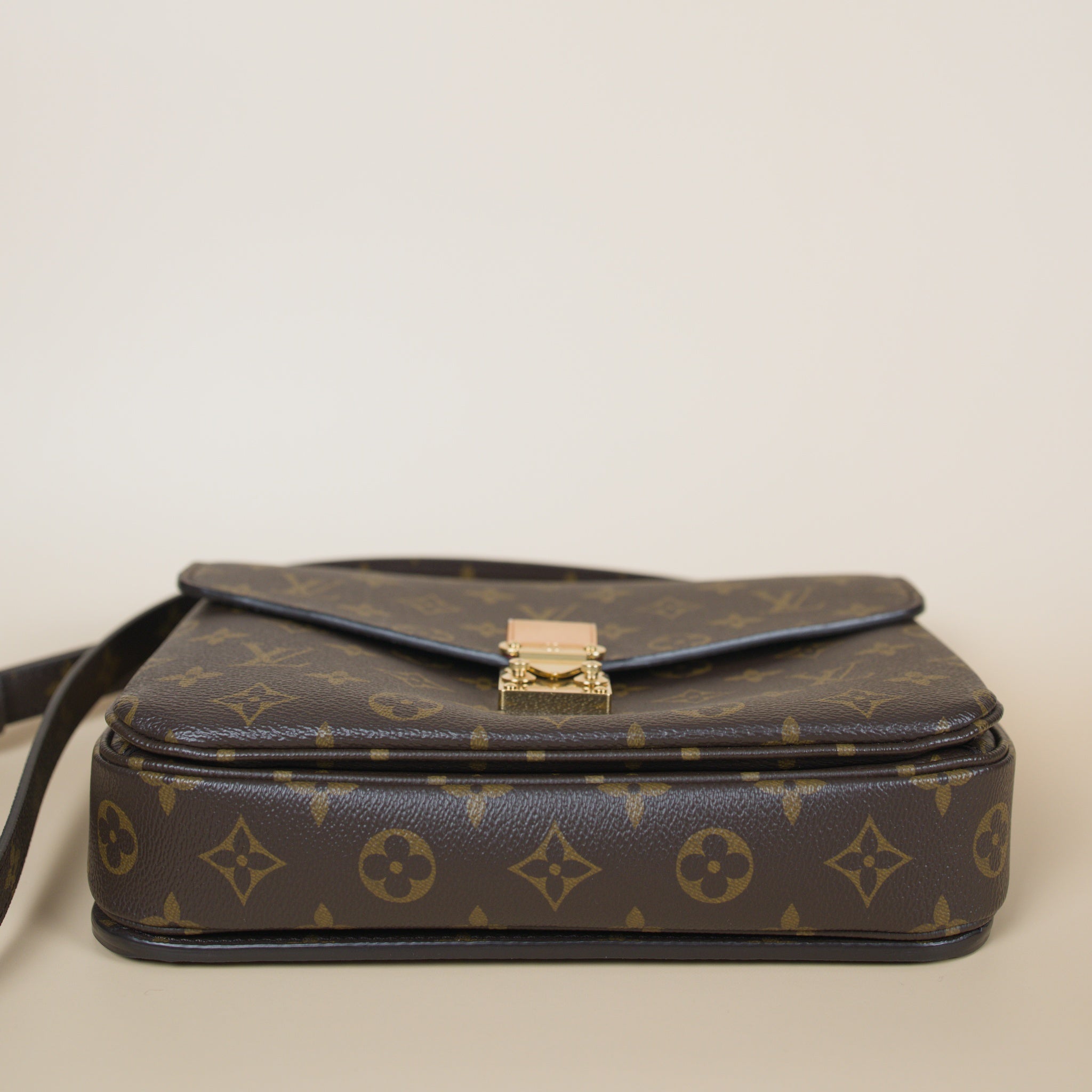 LOUIS VUITTON POCHETTE MÉTIS MONOGRAM